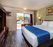 Bedroom 3 Travelodge by Wyndham Red Bluff