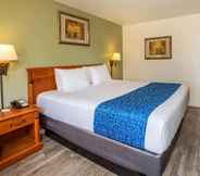 Bedroom 4 Travelodge by Wyndham Red Bluff