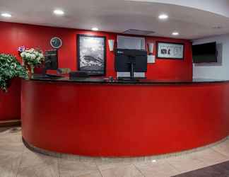 Lobby 2 Travelodge by Wyndham Red Bluff