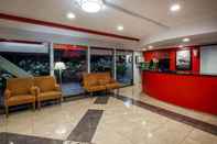 Lobby Travelodge by Wyndham Red Bluff