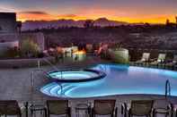 Swimming Pool Hacienda del Sol Guest Ranch Resort