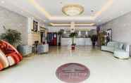 Lobi 4 GreenTree Inn Jinghai Road Express Hotel