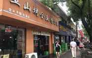 Bangunan 7 GreenTree Inn Airport Yanchao Highway Business Hot