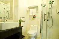 Toilet Kamar GreenTree Alliance BaYi Road Walking Street Hotel