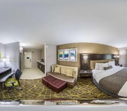 Bedroom 3 B/W Plus Clemson Hotel & Conference Center