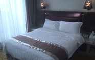 Bedroom 5 Guangzhou Oasis Hotel