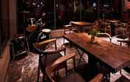 Bar, Cafe and Lounge 2 James Joyce Coffetel Guangzhou Shi Jing City Plaza