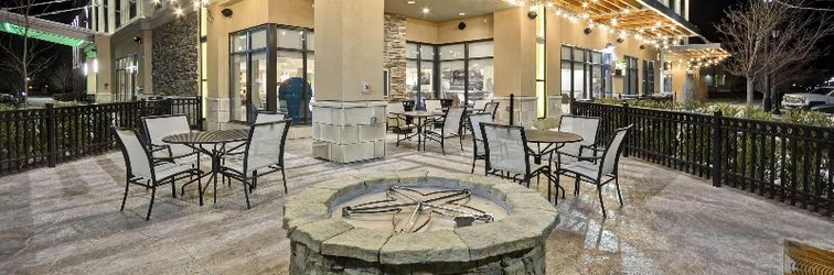 Lobby Home2 Suites Levis Commons Perrysbur