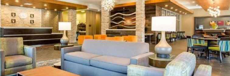 Lobi Comfort Suites North Charleston - Ashley Phosphate
