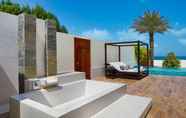 ห้องน้ำภายในห้อง 4 The Ritz-Carlton Ras Al Khaimah, Al Hamra Beach