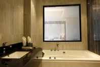 In-room Bathroom Swiss Spirit Suites Metropolitan Riyadh