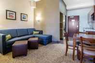 Ruang Umum Comfort Inn & Suites Edgewood
