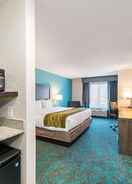 BEDROOM Comfort Inn & Suites Oklahoma City near Bricktown