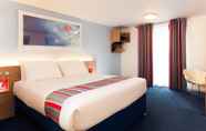 ห้องนอน 7 Travelodge Birmingham Fort Dunlop