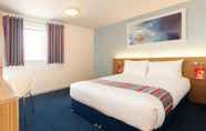 Bedroom 4 Travelodge Carlisle Central
