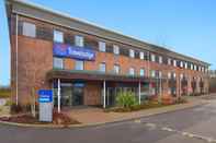 Bên ngoài Travelodge Haverhill