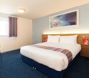 Bedroom 7 Travelodge Haverhill