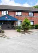 EXTERIOR_BUILDING Travelodge Ipswich Capel St Mary
