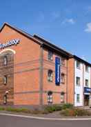 EXTERIOR_BUILDING Travelodge Kidderminster