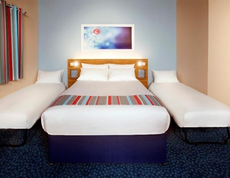 Phòng ngủ 2 Travelodge London Kingston Upon Thames Central