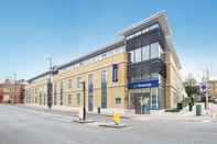 ภายนอกอาคาร Travelodge London Richmond Central