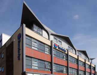 Exterior 2 Travelodge Lytham St Annes