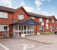 Luar Bangunan 4 Travelodge Newbury Chieveley M4