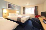 Bilik Tidur Travelodge Newbury Chieveley M4