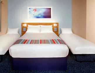 Kamar Tidur 2 Travelodge Oxford Peartree