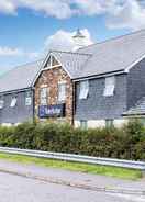 EXTERIOR_BUILDING Travelodge Wadebridge