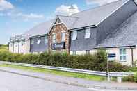 Exterior Travelodge Wadebridge