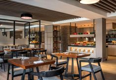Restaurant 6 Courtyard By Marriott Siem Reap Resort