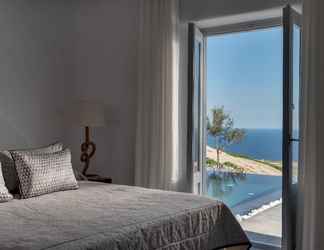 Bedroom 2 Senses Luxury Villa