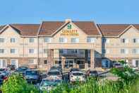 Exterior Quality Inn & Suites Bathurst Area