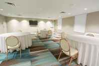 Functional Hall Home2 Suites by Hilton Bordentown