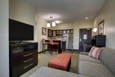 Common Space Staybridge Suites Plano - the Colony
