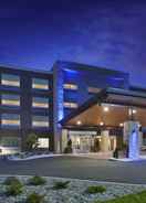 EXTERIOR_BUILDING Holiday Inn Express & Suites Grand Rapids-Airport