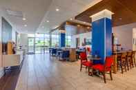 Lobby Holiday Inn Express and Suite Milroy - Reedsville