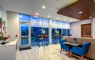 ร้านอาหาร 6 Holiday Inn Express and Suite Milroy - Reedsville