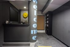 Lobi Inn14 Hostel Easy