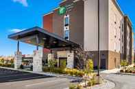 ภายนอกอาคาร Holiday inn Express & Suites East Tulsa-Catoosa