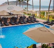 Swimming Pool 7 Best Western Hotel Posada Freeman Zona Dorada