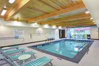 Swimming Pool Home2 Suites by Hilton Richmond Hill, GA