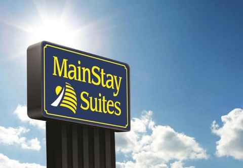 Exterior MainStay Suites Denver International Airport