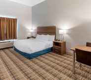 Kamar Tidur 4 MainStay Suites Denver International Airport