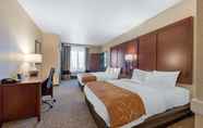 ห้องนอน 7 Comfort Suites Denver International Airport