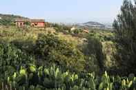 Nearby View and Attractions B&B Fontana del Cherubino