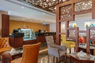 Bar, Cafe and Lounge Tulip Inn Al Khan