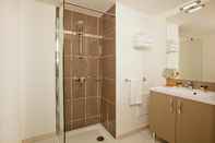 In-room Bathroom Residhome Asnieres Park