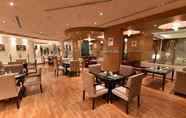 Restaurant 3 Boudl Al Maidan Hotel